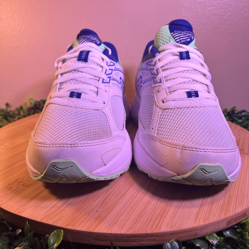 🔥 SAUCONY COHESION WHITE TIL NAVY WONENS RUNNING SHOE SIZE 9 S10628-7 - Picture 3 of 10